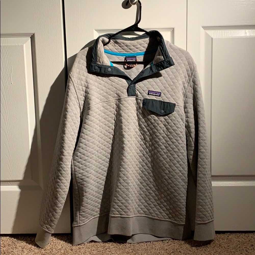 Patagonia sweatshirt
